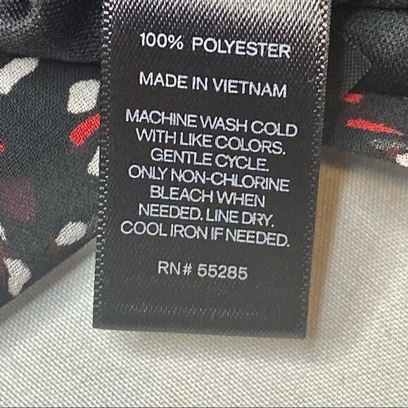 Express abstract print long sleeve surplice romper - Picture 11 of 16